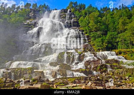 Die tvindefossen Wasserfall in der Nähe von Voss, Norwegen Stockfoto