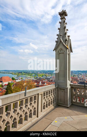 Die Antenne auf die Skyline der Stadt Konstanz und Boden See, Baden-Württemberg, Deutschland. Blick vom Konstanzer Münster (Münster) Stockfoto