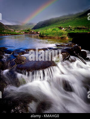 Ie-Co.Mayo: bundorragh River in der Nähe von Delphi Stockfoto