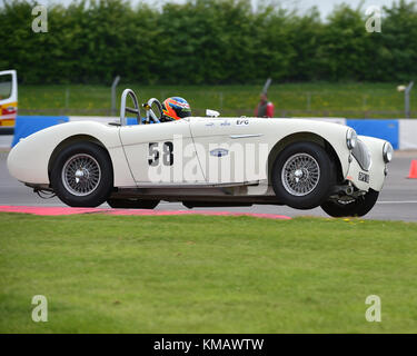 Jason minshaw, Graeme Dodd, Austin Healey 100 le Mans, Royal Automobile Club, Rac, woodcote Trophy, Pre-56 Sportwagen, donington historische Festival, ein Stockfoto