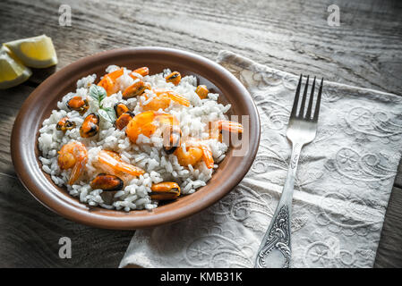 Carnaroli Reis mit Meeresfrüchten Stockfoto