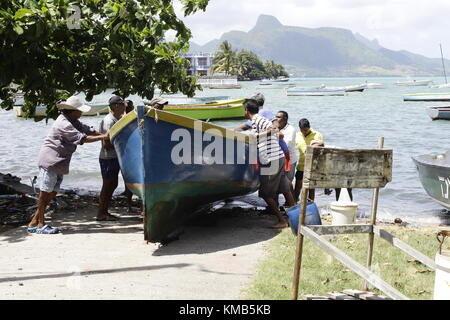 Mahébourg ist eine kleine Stadt an der Südostküste der Insel Mauritius. Es gilt als das wichtigste Dorf des Grand Port District. Stockfoto