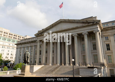 Außenansicht des Gebäudes des Finanzministeriums (Treasury Department Federal Credit Union) in Washington DC, USA. Stockfoto