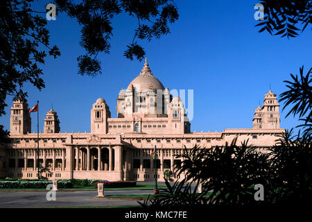 Umaid Bhawan Palace, Jodhpur, Rajasthan, Indien gelegen, ist einer der größten privaten Residenzen der Welt. Ein Teil des Palastes wird von Taj verwaltet Stockfoto