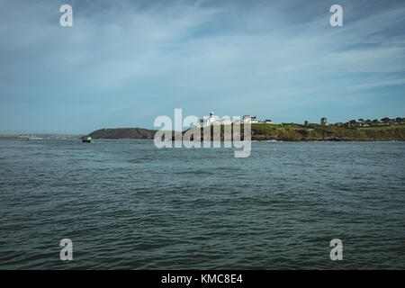 Leuchtturm auf Felsen Stockfoto
