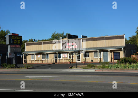 Willits, Ca, USA - 15. August: typisches Motel an der willits Stadt am 15. August 2013. willits ist ein Herz von Mendocino County, Kalifornien, USA Stockfoto