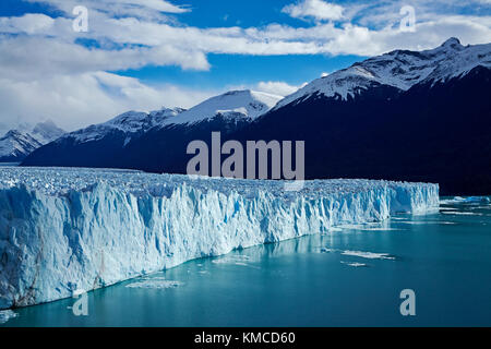 Terminal Gesicht des Gletschers Perito Moreno, und der Lago Argentino, Parque Nacional Los Glaciares (World Heritage Area), Patagonien, Argentinien, Südamerika Stockfoto