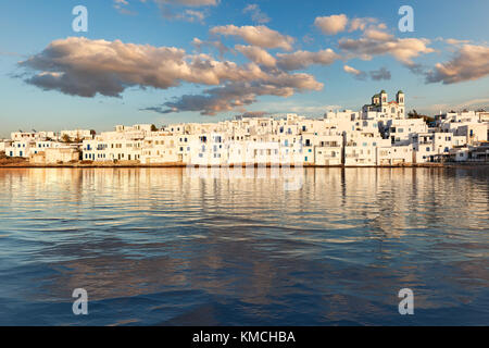 Das traditionelle Dorf Naousa auf der Insel Paros, Griechenland Stockfoto