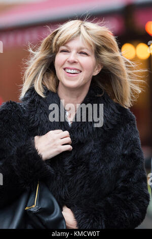 London, Großbritannien. Dezember 2017. Kate Garraway verlässt die Global Radio Studios in London. Quelle: Vickie Flores/Alamy Live News Stockfoto