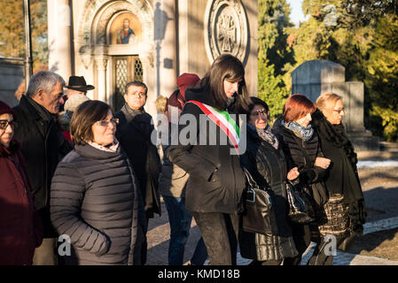 Turin, Piemont, Italien. Dezember 2017. Turin, Italien-6. Dezember 2017: Thyssen-Zeremonie von 10 Jahren für die sieben Opfer und Beginn des Denkmals für die Gefallenen von ThyssenKrupp in Turin Credit: Stefano Guidi/ZUMA Wire/Alamy Live News Stockfoto