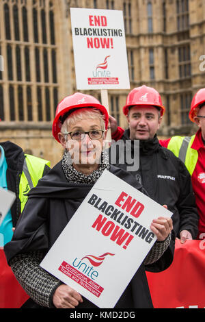 London, Großbritannien. Vom 6. Dezember 2017. Gewerkschafter einschließlich Gail Cartmail, Stellvertretender Generalsekretär der Gewerkschaft Unite, schloss sich der Forderung einer öffentlichen Untersuchung blacklisting zu verlangen und neue Gesetze verhindern, dass Schuldig Unternehmen aus Ausschreibungen für öffentliche Aufträge zu erstellen. David Rowe/Alamy Leben Nachrichten. Stockfoto