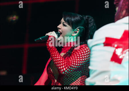 Liverpool, Großbritannien. 6 Dez, 2017. 90 s Band pop, Schritte, während ihrer 20-jährigen UK" Partei auf Tour die Tanzfläche" durchführen, an der Liverpool Echo Arena. Credit: Paul Warburton/Alamy leben Nachrichten Stockfoto