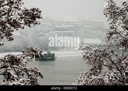 Die Sicht auf die Festung Petrovaradin in Novi Sad Stockfoto