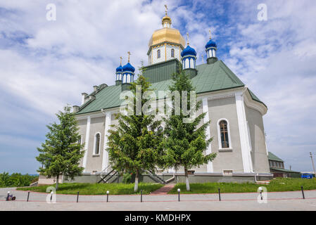 Kirche der Heiligen Jungfrau in der orthodoxen Kloster des Heiligen Johannes des Theologen in Khreshchatyk Dorf in der Nähe von Zalishchyky Stadt in der Ukraine Stockfoto