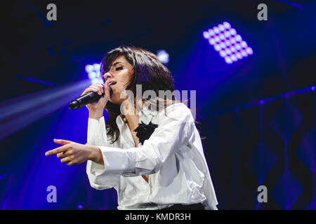 Sängerin Camila Cabello an iHeartRadio Jingle Ball 2017. Stockfoto