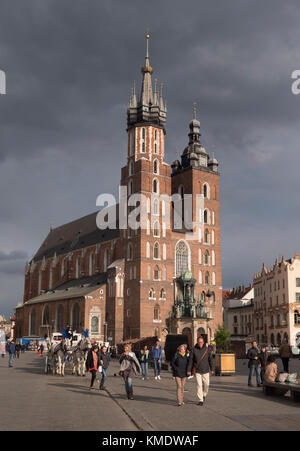 Saint Mary's Church, Rynek Marktplatz, Altstadt, Krakow, Malopolska, Polen, Europa. Stockfoto