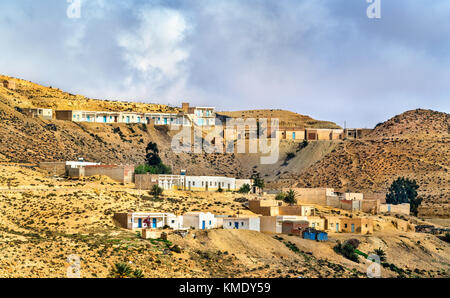 Typische tunesische Landschaft bei Ksar Ouled Soltane in der Nähe von tataouine Stockfoto