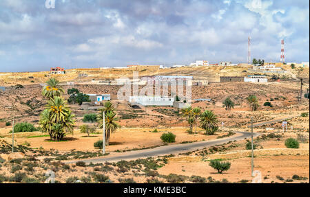 Typische tunesische Landschaft bei Ksar Ouled Soltane in der Nähe von tataouine Stockfoto