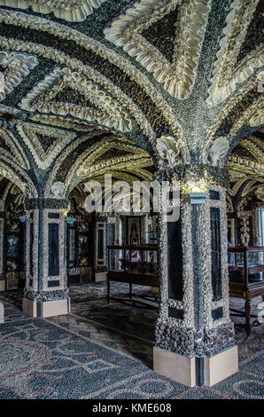 Isola Bella eine natürliche Schatz auch durch menschliche Eingriffe reicher gemacht; es war schon immer einer der beliebtesten Besucherattraktionen des Lago Maggiore. Stockfoto