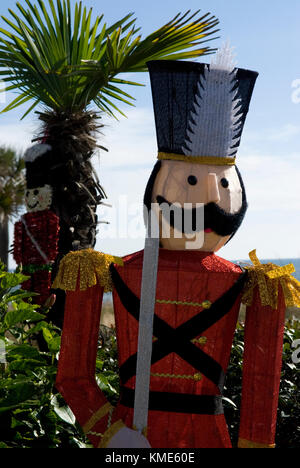 Weihnachtsspielsoldat in Strandlage, USA. Stockfoto