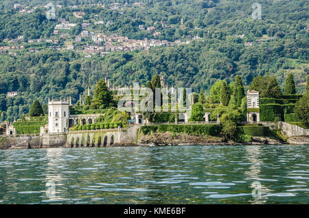 Isola Bella eine natürliche Schatz auch durch menschliche Eingriffe reicher gemacht; es war schon immer einer der beliebtesten Besucherattraktionen des Lago Maggiore. Stockfoto