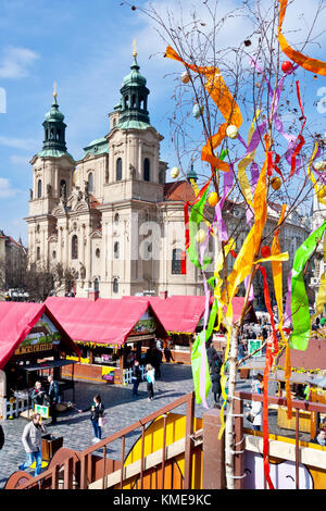 Velikonocni trh, Staromestske namesti, Stare Mesto (UNESCO), Praha, Ceska republika / ostermarkt, Altstädter Ring, Prag, Tschechische republik Stockfoto