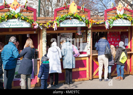 Velikonocni trh, Náměstí Míru, Praha, Ceska republika / ostermarkt, Liberty Square, Prag, Tschechische republik Stockfoto