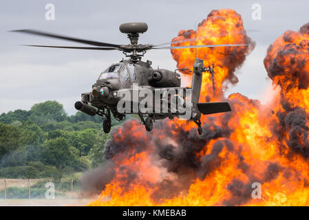 Ein Apache Kampfhubschrauber der British Army Air Corps. Stockfoto