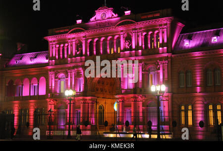 Einen Überblick über die Atmosphäre von Casa Rosada, wie das rosa Haus bekannt, am 14. September 2012 in Buenos Aires, Argentinien. Foto von Barry King/Alamy Stockfoto