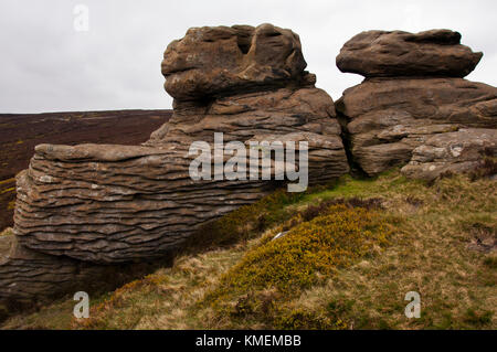 Klingeln Roger rock Szenerie, Kinder Scout auf einen langweiligen Tag im Peak District Stockfoto