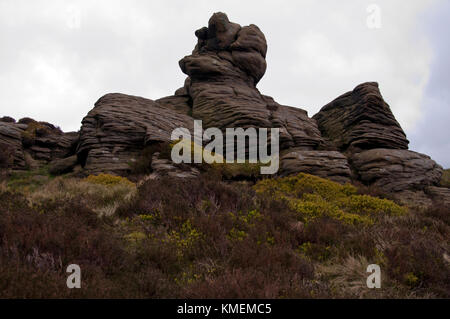 Klingeln Roger rock Szenerie, Kinder Scout auf einen langweiligen Tag im Peak District Stockfoto