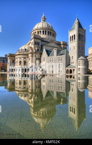 Die Mutter Kirche, die erste Kirche Christi, Wissenschaftler an der Christlichen Wissenschaft Plaza in Back Bay, Boston. Stockfoto