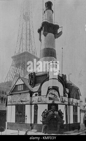 Deutscher Pavillon, Leuchtturm Bremen, Eiffelturm dahinter, Weltausstellung 1900 in Paris, Bild aus der französischen Wochenzeitung l'Illustration, 14. Juli 1900 Stockfoto