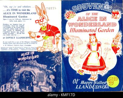Souvenir des Alice im Wunderland beleuchteten Garten Stockfoto