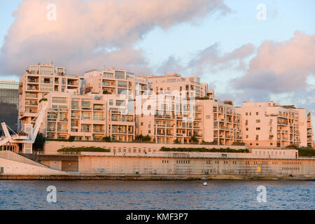 Moderne Wohngebäude in Sliema auf Malta Stockfoto