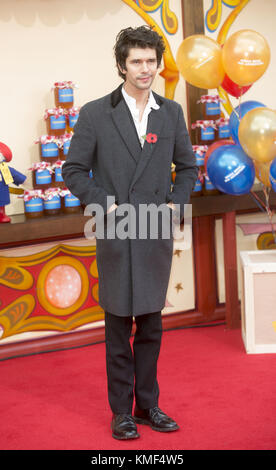 Paddington 2 Premiere im NFT South Bank in London mit: Ben Wishaw Where: London, United Kingdom When: 05 Nov 2017 Credit: WENN.com Stockfoto