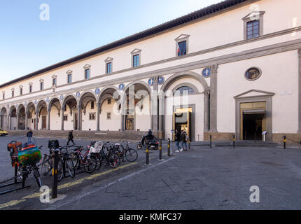 Fiippo Brunelleschi, Ospedale degli Innocenti, 1417-1436, Fassade & Portikus, italienische Renaissance Architektur, Museo degli Innocenti Museum, Florenz Stockfoto