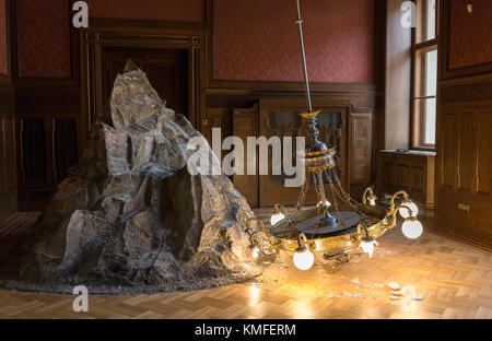 Kristof Kintera - nervös Bäume (Installation Verschwinden) Kunst Ausstellung in der Galerie Rudolfinum in Prag Stockfoto