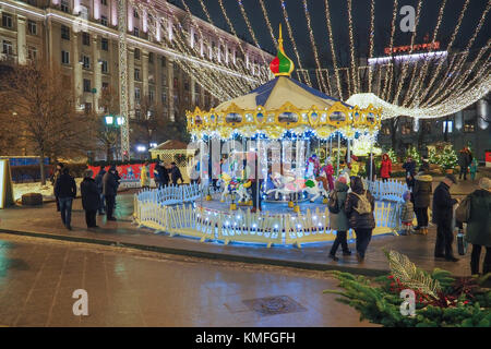 Moskau, Russland - 29. Dezember 2016: Neues Jahr und Weihnachten Messen und Dekorationen in den Straßen von Moskau. Stockfoto