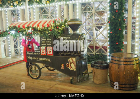 Moskau, Russland - 29. Dezember 2016: Neues Jahr und Weihnachten Messen und Dekorationen in den Straßen von Moskau. Stockfoto