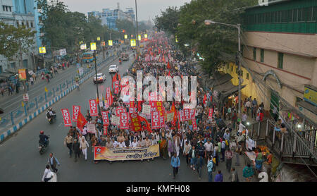 Kolkata, Indien. 06 Dez, 2017. Die linken Parteien eine Kundgebung gegen die Zerstörung der Babri Masjid oder der Babri Moschee in Ayodhya in Uttar Pradesh von hinduistischen Fundamentalisten in 1992 organisiert. Credit: sanjay purkait/Pacific Press/alamy leben Nachrichten Stockfoto