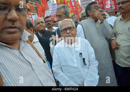 Kolkata, Indien. 06 Dez, 2017. Die linken Parteien eine Kundgebung gegen die Zerstörung der Babri Masjid oder der Babri Moschee in Ayodhya in Uttar Pradesh von hinduistischen Fundamentalisten in 1992 organisiert. Credit: sanjay purkait/Pacific Press/alamy leben Nachrichten Stockfoto