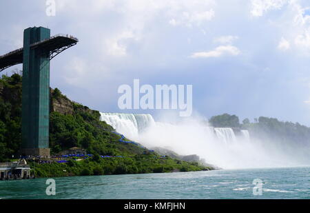 Aussichtsturm am Niagara Falls, New York, USA Stockfoto