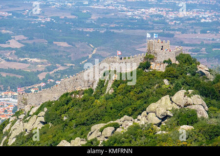 Blick auf das Maurische Schloss (Castelo Dos Mouros) von oben. Sintra, Portugal Stockfoto