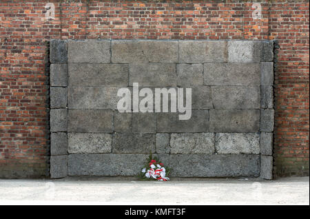 Der Tod Wand, Auschwitz - Birkenau Konzentrationslager, Polen Stockfoto
