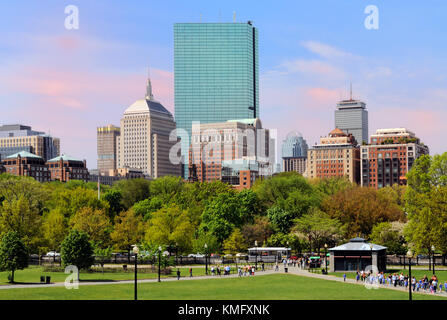 Back Bay skyline von Boston Common Stockfoto