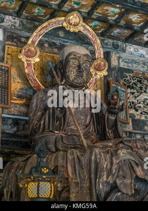 Butsuden kencho-ji Temple Hall bosatsu jizo Statue. deckenornamente Der momoyama Periode Stil. Japan wichtige kulturelle Eigenschaft. kamakura, kanag Stockfoto