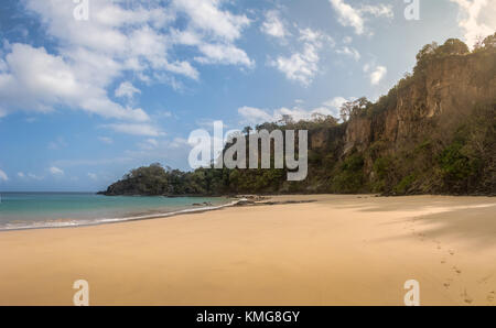 Strand Praia do Sancho - Fernando de Noronha, Pernambuco, Brasilien Stockfoto