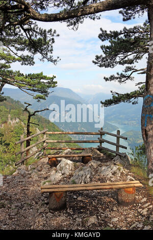 Berühmte Aussichtspunkt banjska Stena Tara mountain Serbien Stockfoto