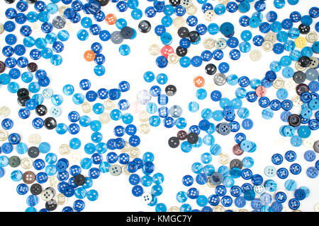 Set blau nähen Knöpfe auf weißem Hintergrund Stockfoto